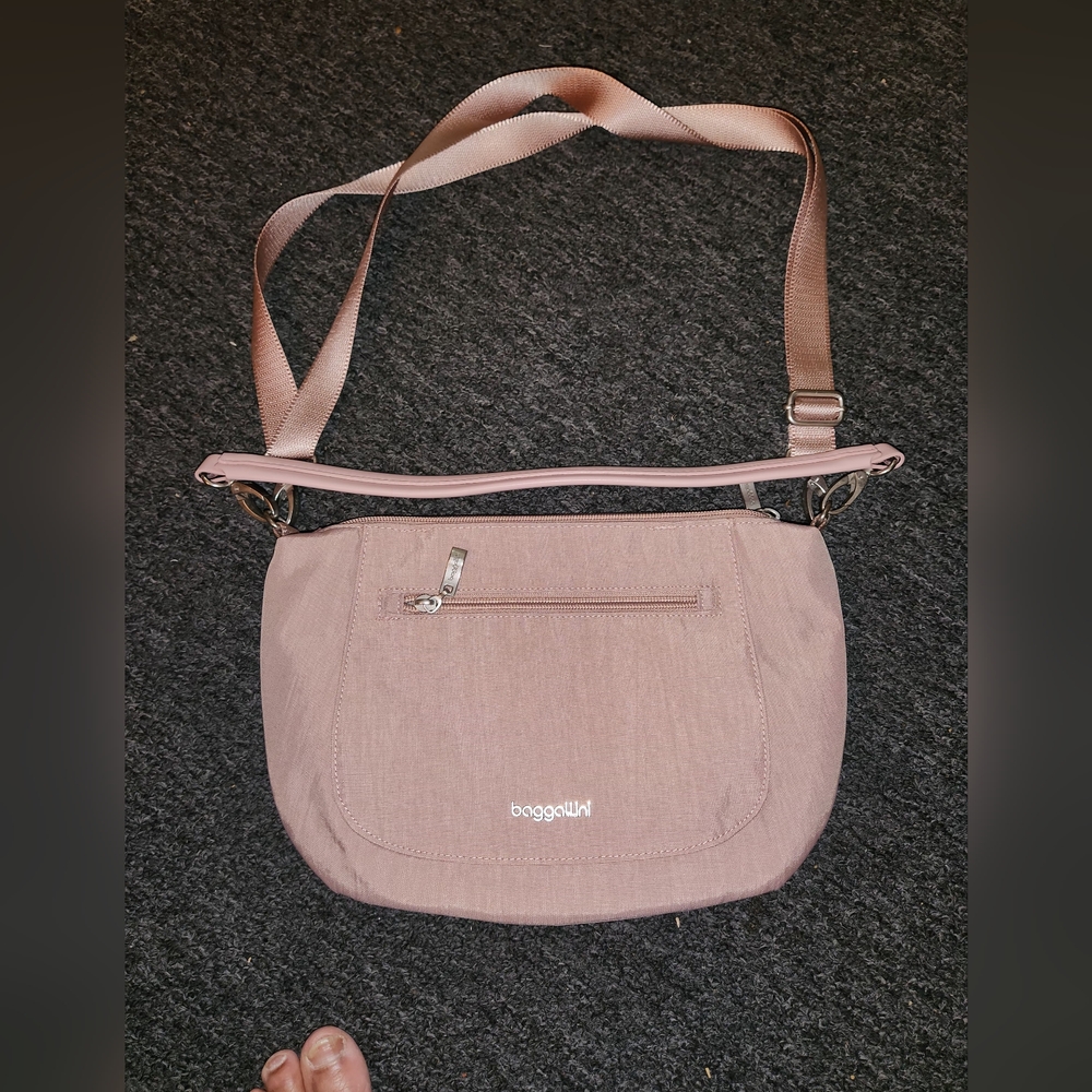 Crossbody bag